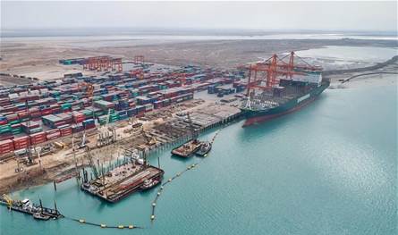 ضبط 30 حاوية مواد كيمياوية شديدة الخطورة في ميناء أم قصر بالعراق