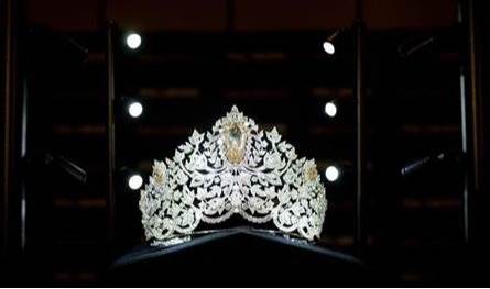 تركيا تعتقل ملكة جمال سابقة… ما القصة؟