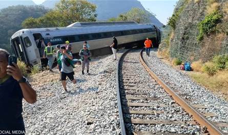 خروج قطار عن مساره في المكسيك وسقوط قتلى وجرحى