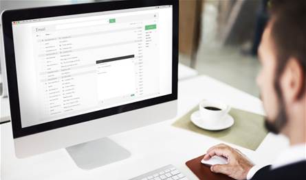 حادثة غريبة.. سيدة تتفاجأ بإشعار إنهاء عمل من شركة لم تنضم إليها!