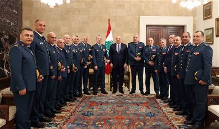 عون التقى بوفود الأجهزة الأمنيّة... واجتمع مع السفير كرم