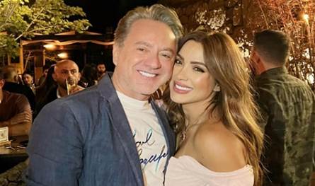 ترك المسرح وتقدّم منها... شاهدوا ما قام به مروان خوري مع زوجته ندى رمّال