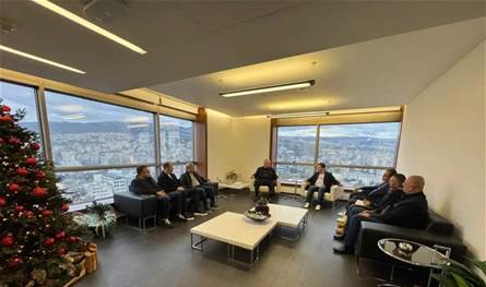 وزير الاتصالات يتفقّد "ألفا" ويؤكد جهوزية الشبكة خلال الأعياد