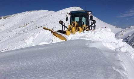 بعد انحسار العاصفة.. كيف تبدو الطرقات الجبلية؟