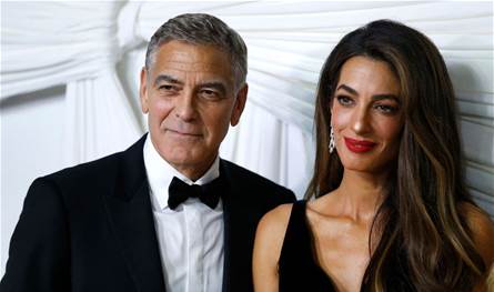 بموجب مرسوم.. جورج كلوني وزوجته اللبنانية الأصل يحصلان على جنسية جديدة 