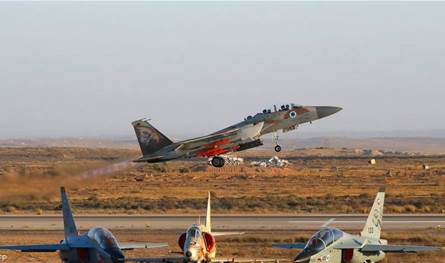 بوينغ تزود إسرائيل بمقاتلات إف-15