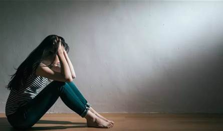 بعد معاناة طويلة مع اضطرابات نفسية حادة.. ممثلة تسعى للانتحار بمساعدة طبية!