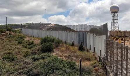 الجيش الإسرائيلي يرصد حركة مشبوهة على الحدود اللبنانية