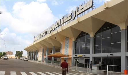 مصدر يمني ينفي إصدار توجيهات بإغلاق مطار عدن