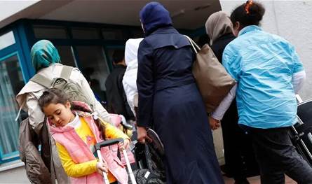 في ألمانيا.. تسريب وثيقة تدعو لسياسة متشددة تجاه السوريين