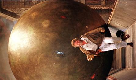 خلال عرض ترفيهي.. إصابة موظف في "ديزني" أثناء منعه صخرة من الوصول إلى الجمهور