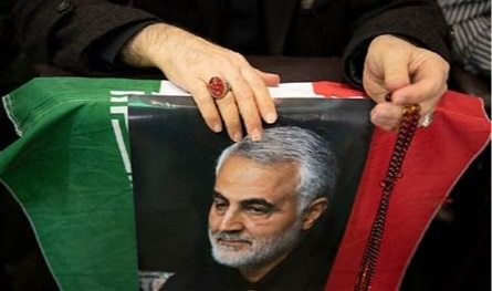 بخط يده.. رسالة تعزية خامنئي في سليماني إلى العلن وهذا مضمونها (صورة)