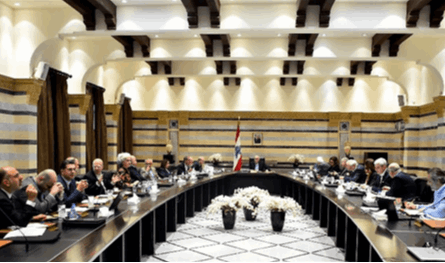 مشروع "الفجوة المالية" في مواجهة "فجوة سياسية عميقة"