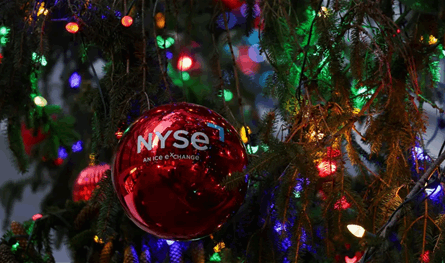 وول ستريت تفتتح 2026 بحذر