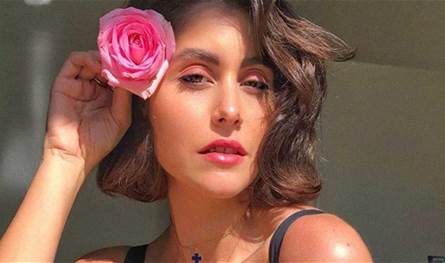 نور عريضة تشارك متابعيها مغامرة التزلّج المرحة مع طفلتها