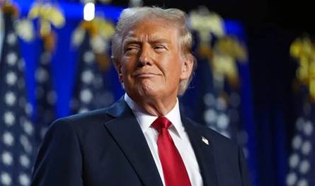 ترامب ينشر صورة لمادورو مكبل اليدين ومعصوب العينين