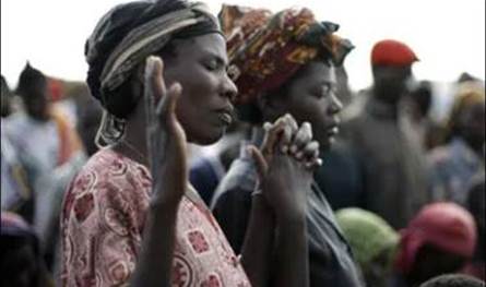 المرأة الكينية بين التحديات وفرص تعزيز المشاركة في المجتمع