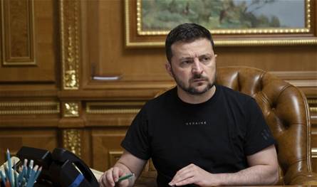 زيلينسكي: روسيا استهدفت أوكرانيا بنحو ألف مسيّرة و1070 قنبلة