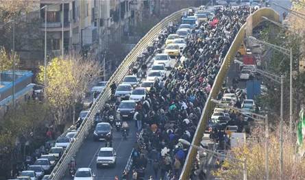 ردا على مقتل متظاهرين.. ترامب يحذر ايران