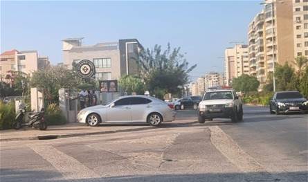 طعنوه وسرقوا دراجته النارية في طرابلس