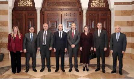 الحجار يستقبل المحافظين لمتابعة الشؤون المحلية والاستحقاق النيابي