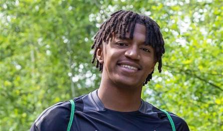 أيمن فلاتة ينتقل لنيوم على سبيل الإعارة