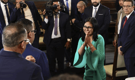 بينهم لبناني.. إليكم أبرز الشخصيات في النظام الاشتراكي الفنزويلي بعد القبض على مادورو