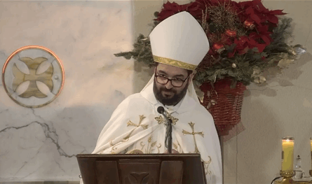 الرئيس العام لجمعية المرسلين الموارنة احتفل بقداس الغطاس