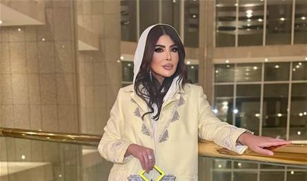 بعد أيام من البراءة… إلهام الفضالة أمام الكعبة 