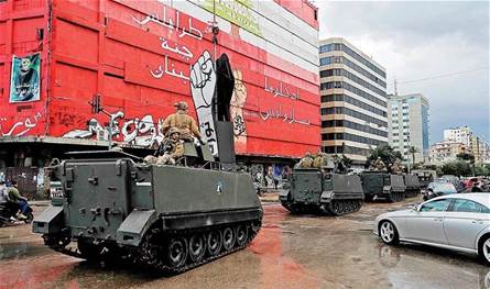 الجيش يوقف مشتبهاً به في طرابلس بعد إلقاء قنبلة على أحد المقاهي