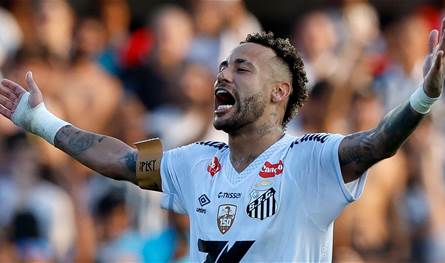 والد نيمار: كأس العالم 2026 أبعد شبح الاعتزال عن نجلي