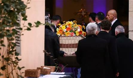 في كنيسة "نوتردام دي لاسومبسيون"... فرنسا تُودع أيقونة السينما بريجيت باردو