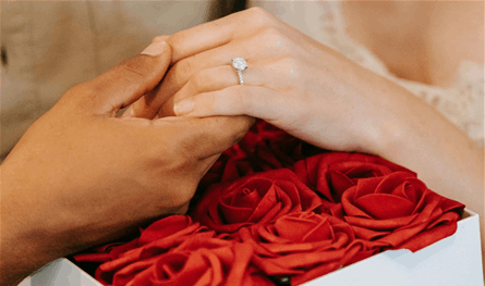 قبل الخطوبة بساعات.. جريمة تنهي حياة عريس في بلد عربي