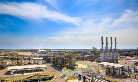 العقوبات تُبعد "لوك أويل" مؤقتًا… وغرب "القرنة-2" بإدارة عراقية