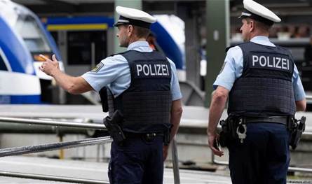 ألمانيا تحاكم متهماً سورياً بالانضمام إلى تنظيم داعش والتواطؤ في القتل