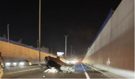 بالفيديو... حادث سير مروّع وسقوط سيارة على الأوتوستراد