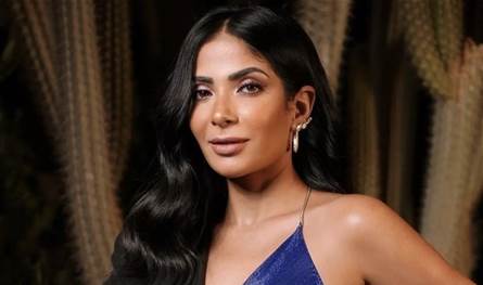 أزمة فنية وخسائر في أعمالها.. ماذا يجري مع منى زكي؟ 