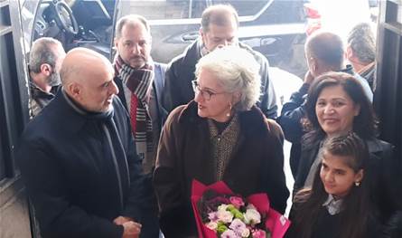 لافتتاح مكتبة نموذجية.. وزيرة التربية تزور متوسطة حوش الأمراء الرسمية في زحلة