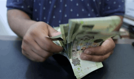 دولة عربية باعت مليار دولار في 8 أيام فقط