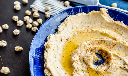 قد تٌشكّل خطراً على الحياة... سحب منتج حمص من الأسواق الأميركيّة