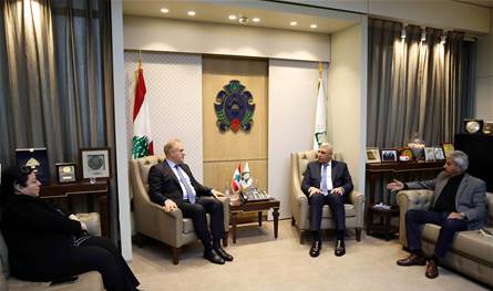 اللواء شقير استقبل وفدا من AUST برئاسة رياض صقر