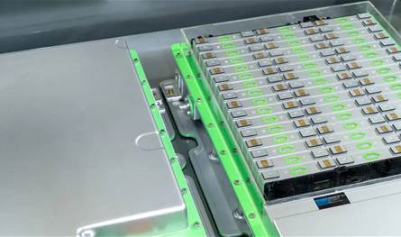 باحثون صينيون يطورون بطارية ليثيوم-كبريت تعمل بالطاقة الشمسية 