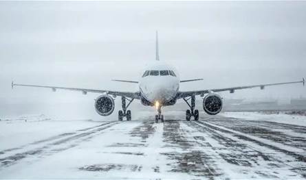 شلل في النقل ومئات الآلاف بلا كهرباء.. العواضف تجتاح اوروبا