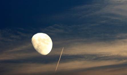 ظاهرة فلكية مميزة تشهدها مساء اليوم الدول العربية.. إليكم التفاصيل