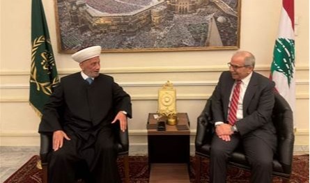 سلام من دار الفتوى: فرض هيبة الدولة هو السبيل الوحيد لإعادة بناء الثقة بين لبنان ومحيطه العربي والدولي