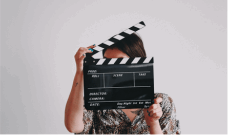 ممثلة عربية ترفض استخدام اسمها الحقيقي.. وتكشف عن السبب