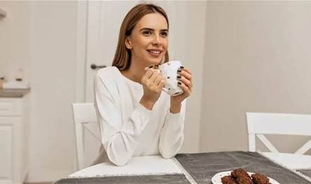 إدمان الكحول … كيف كاد أن يسحق حياة جراح بريطاني وعائلته