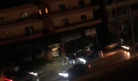 حاولوا طرده من الشقة.. إشكال عائلي مسلح في بلدة لبنانية