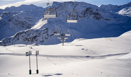 انهيارات ثلجية تودي بحياة ثلاثة أشخاص في جبال الألب الفرنسية