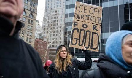 ترامب يشعل شوارع أميركا… مقتل امرأة يفجّر حرب الهجرة